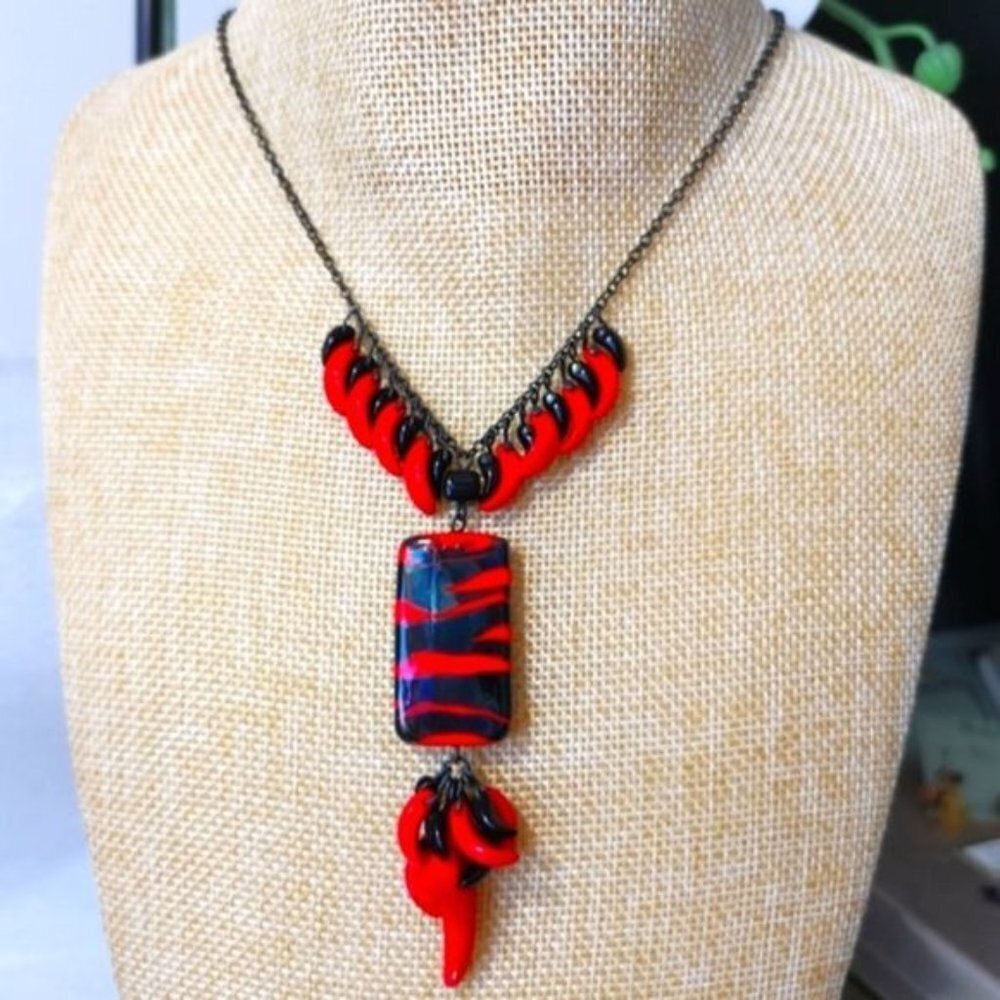 Vintage Czech Glass Bead Necklace red black